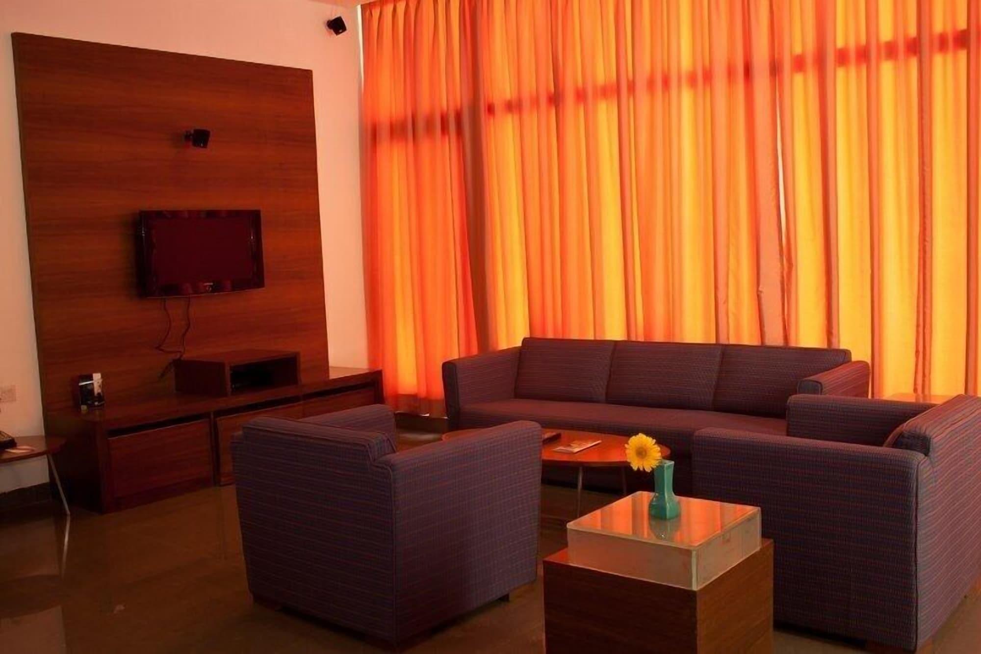 Hotel Parc Estique Πούνε Εξωτερικό φωτογραφία
