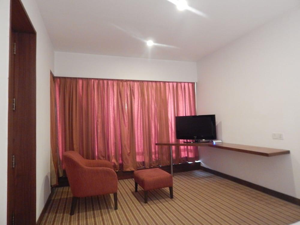 Hotel Parc Estique Πούνε Εξωτερικό φωτογραφία